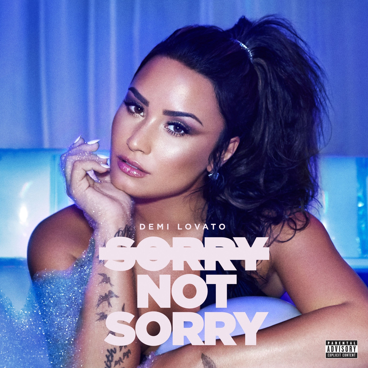 Com uma pegada divertida e voz marcante, Demi Lovato lança “Sorry Not Sorry”. Ouça!