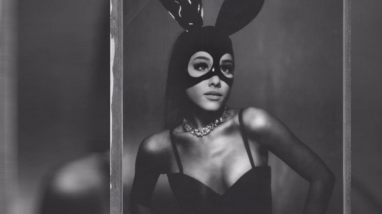 “No Tears Left To Cry”: Confira a capa do novo single de Ariana Grande e rumores de novo álbum!