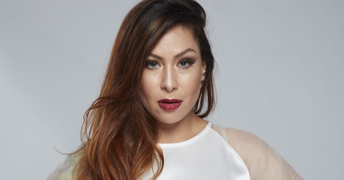 Assista a “Te Conecta”, novo videoclipe da Pitty