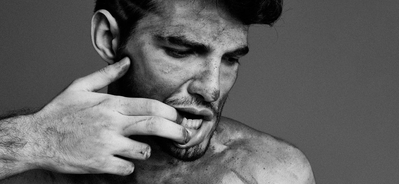 Jão divulga nova versão de “Lobos” no Spotify com música inédita