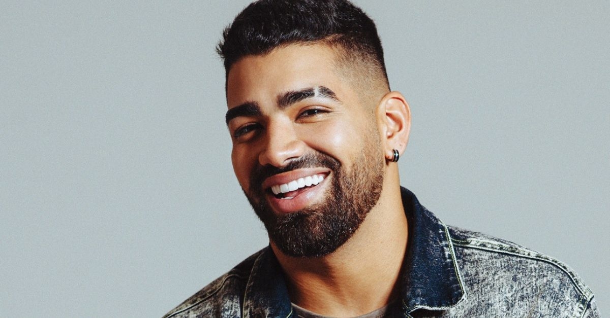 Dilsinho anuncia a primeira turnê internacional