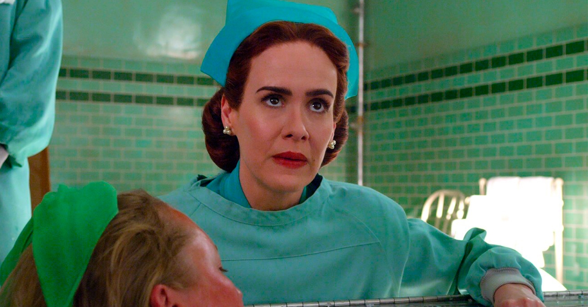 “Ratched” | Produção de Ryan Murphy com Sarah Paulson no papel principal chega ao catálogo Netflix