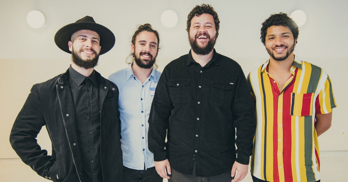 Zimbra canta sobre dúvidas existenciais no clipe de “Claro que o Sol”; assista