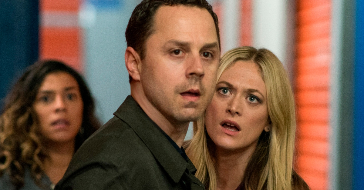 “Sneaky Pete” | Giovanni Ribisi e Bryan Cranston estrelam nova série do AXN nesta quinta