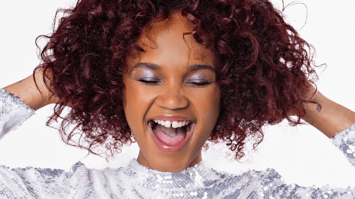 Agnes Nunes surpreende fãs com mudança de visual: “Meu cabelo faz parte da minha voz”