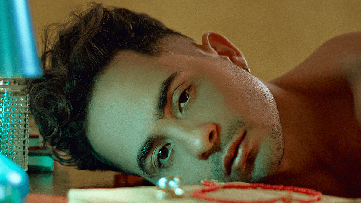 Davi Bandeira lança videoclipe para o single “Eu Vou Chorar Dançando”; assista!
