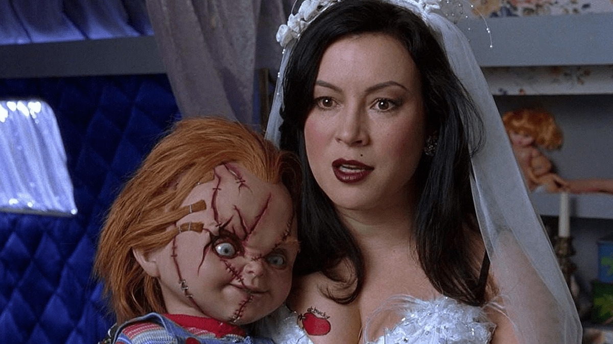Jennifer Tilly compartilha foto dos bastidores da 2ª temporada de “Chucky”