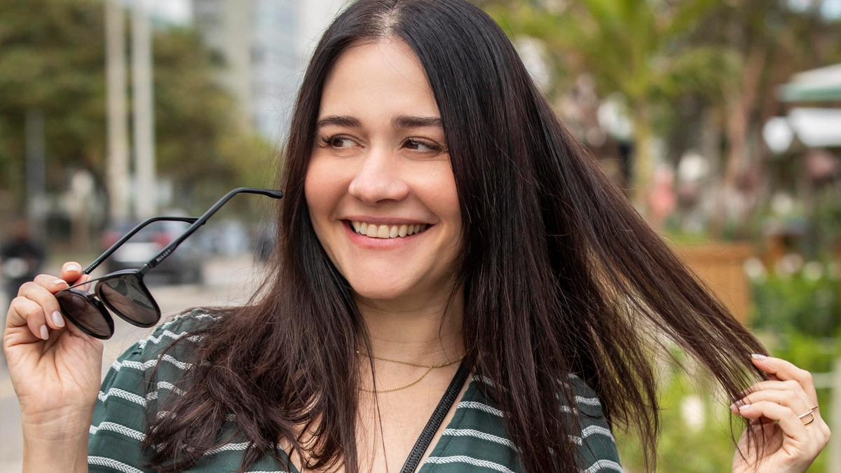 Alessandra Negrini retorna ao horário nobre em “Travessia”: “Estou super feliz!”