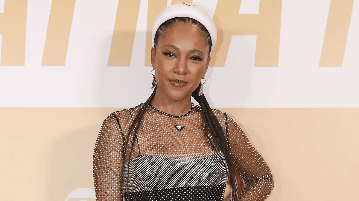 Negra Li lança versão ao vivo de “Vai Na Fé” com coral gospel