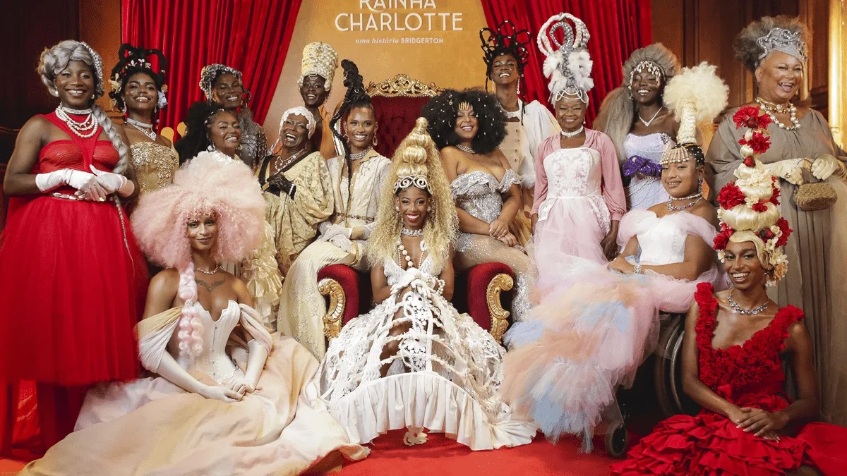 Netflix recebe convidados especiais para comemorar o lançamento de “Rainha Charlotte: Uma História Bridgerton”