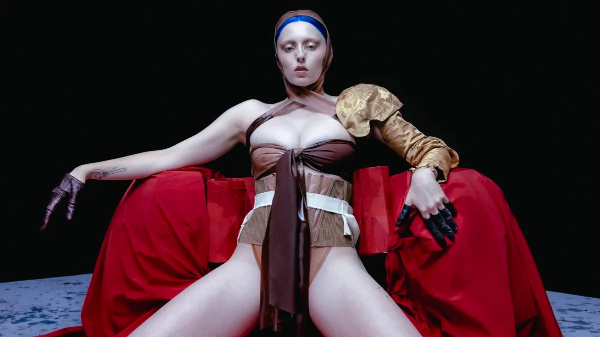 Ashnikko lança o single “Cheerleader”