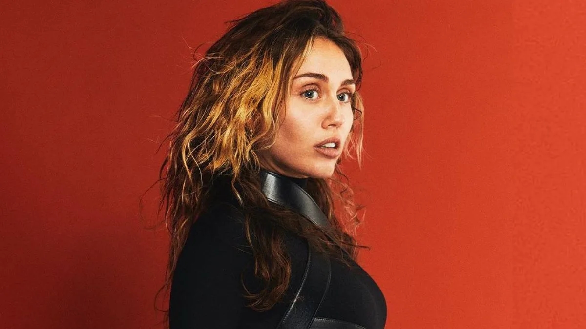 “Dream As One”: Miley Cyrus lança balada poderosa para “Avatar: Fogo e Cinzas”