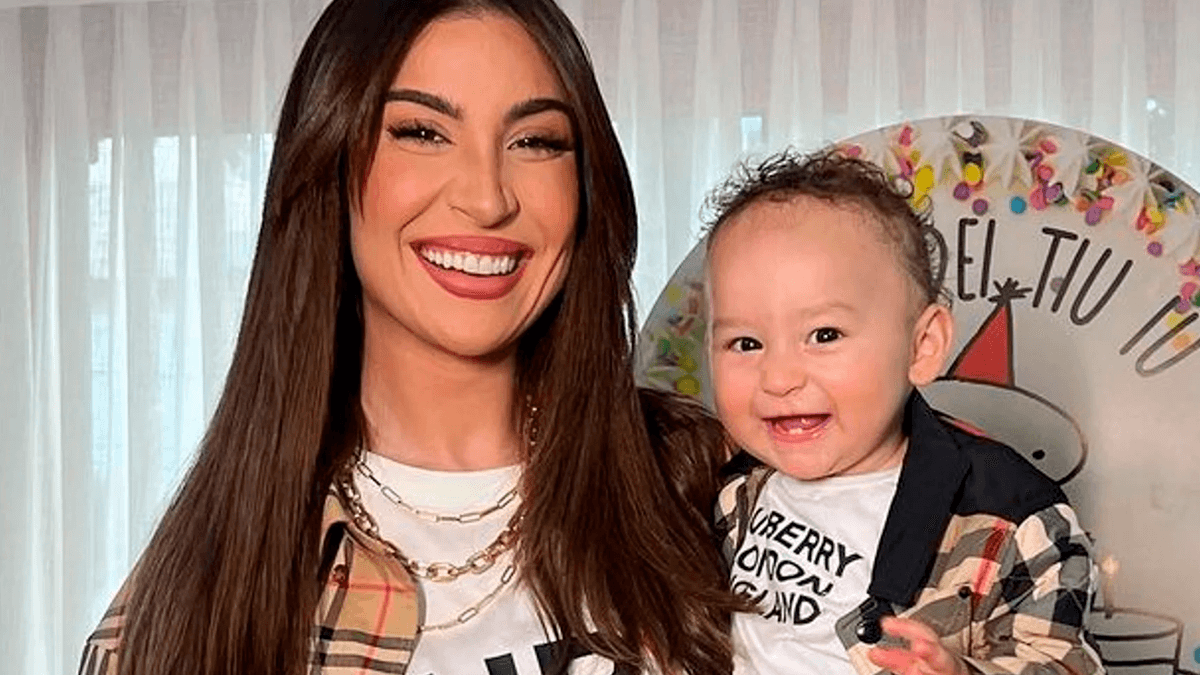 Bianca Andrade e o filho Cris sofrem acidente de carro