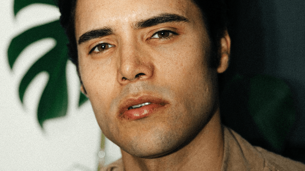 Brunno Daltro estreia em série do Max e comenta as diferenças entre a TV aberta e o streaming