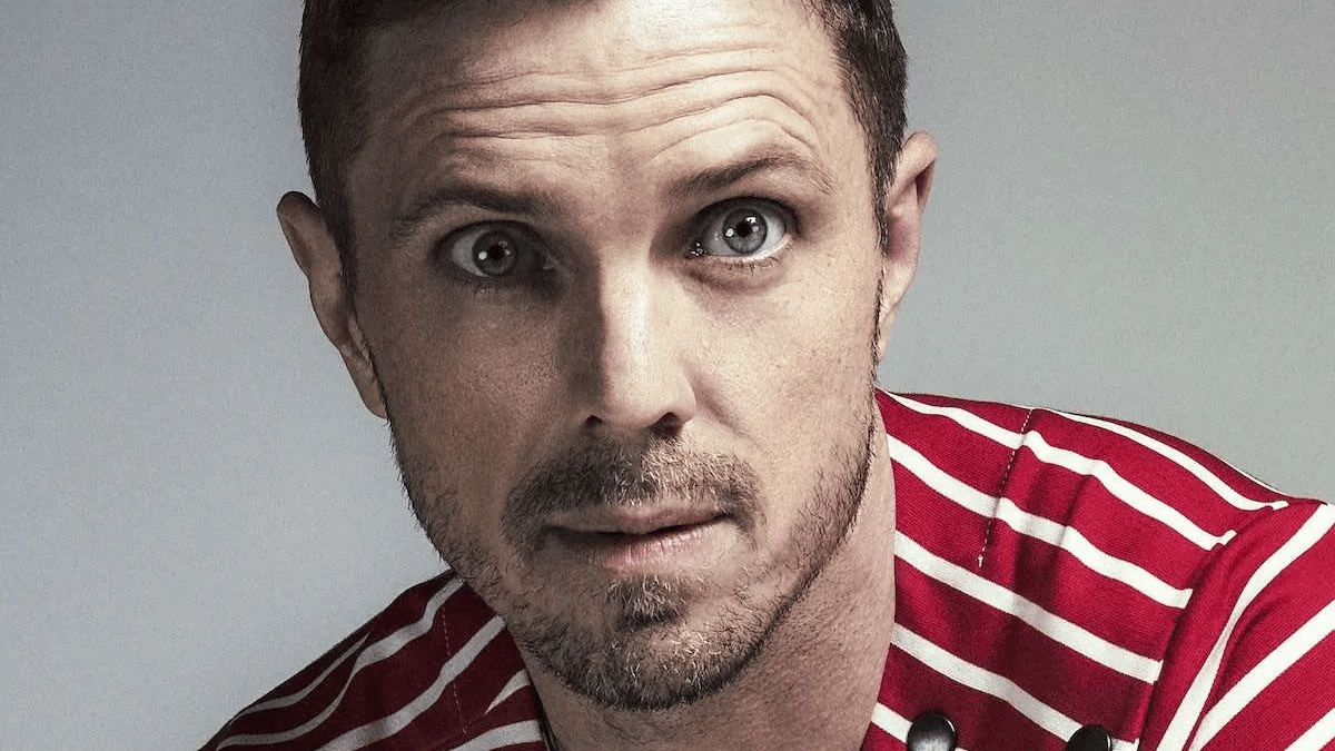 Entrevista | Jake Shears chega ao Brasil para shows e comenta sobre disco “Last Man Dancing”: “Festa do começo ao fim”