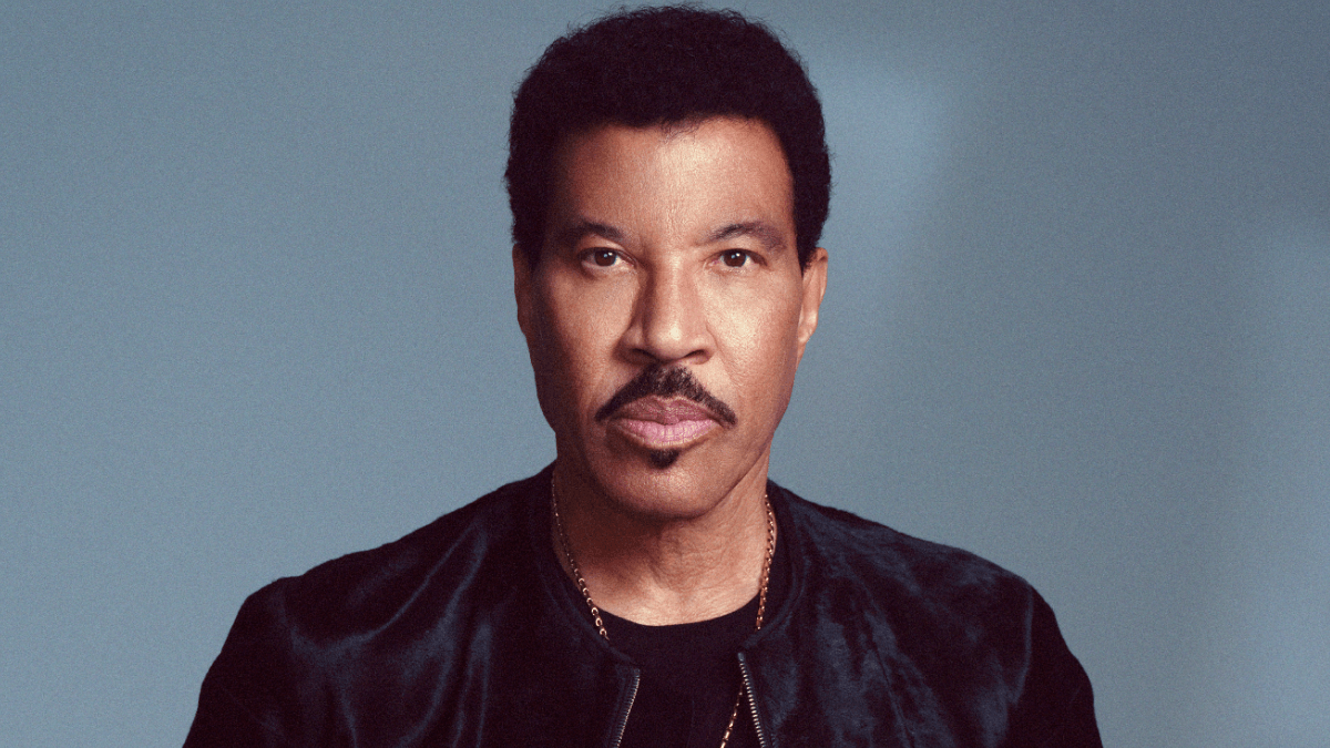 Lionel Richie é anunciado como headliner do The Town 2025