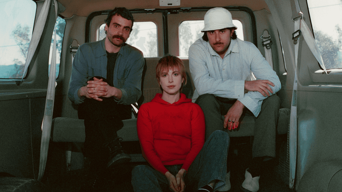 Billie Eilish, Paramore e Doechii: veja os artistas mais pedidos para o Lollapalooza Brasil 2026