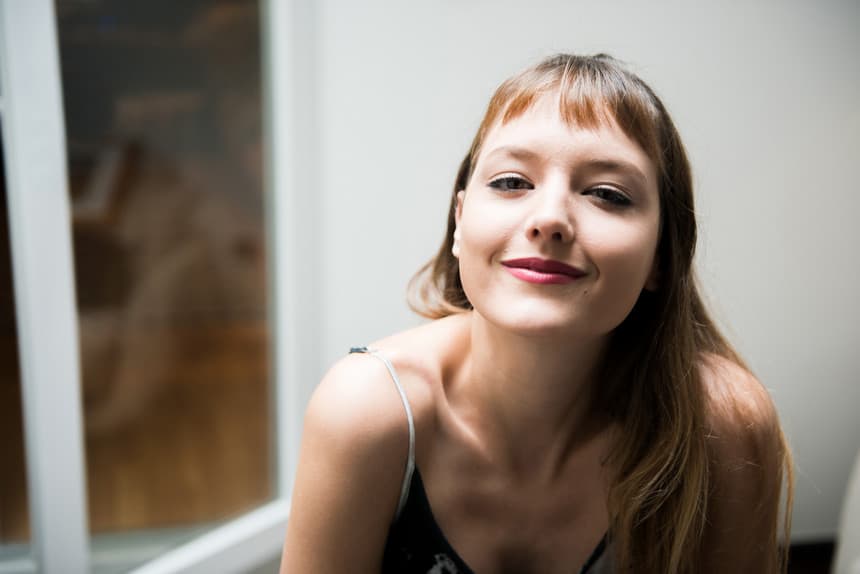 Mallu Magalhães lança clipe e música nova