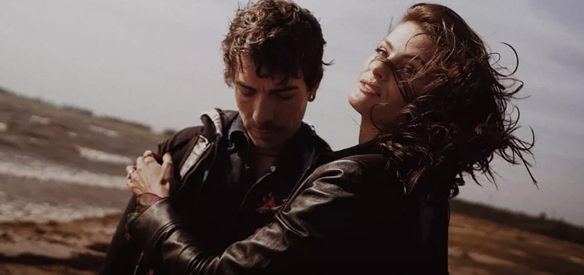 “No Mesmo Lugar” | Di Ferrero lança clipe com participação de Isabeli Fontana