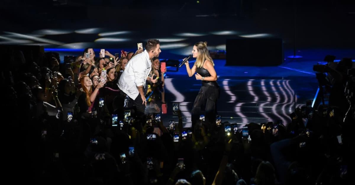 Após anúncio de retorno da dupla, Sandy & Junior faz seu primeiro show em São Paulo