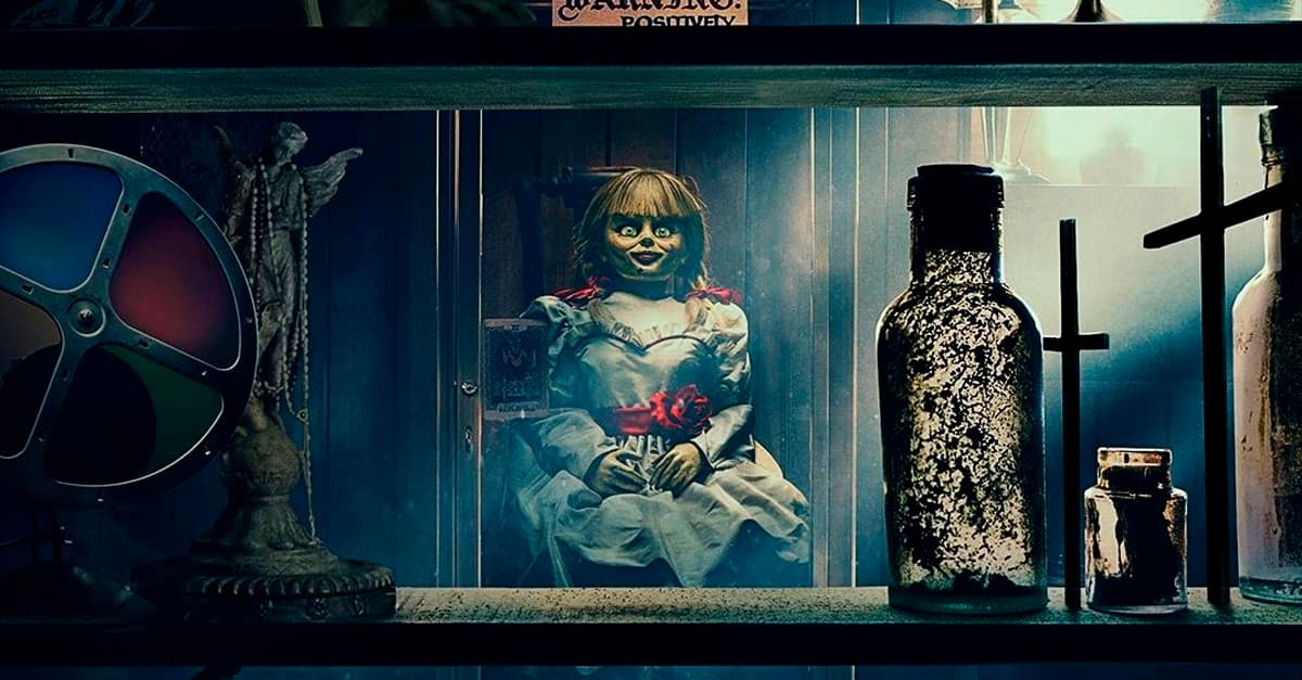 “Annabelle 3” e “Irresistível”, com Steve Carell, estão entre as estreias de julho no Telecine