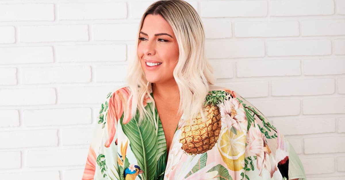 Ana Clara lança lyric video de “Para com Isso”