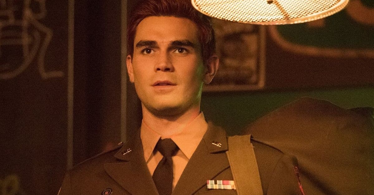 5ª temporada de Riverdale tem salto temporal e novos conflitos