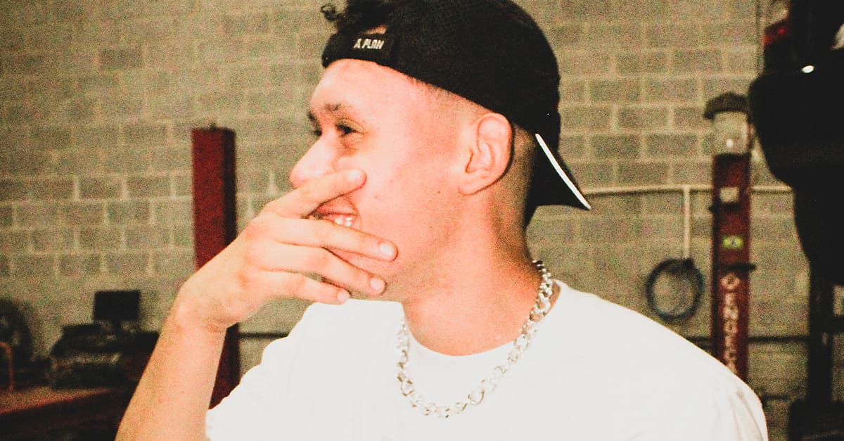 Alec Petrus aposta na mistura de trapsoul, R&B e pop no single “No Matter”