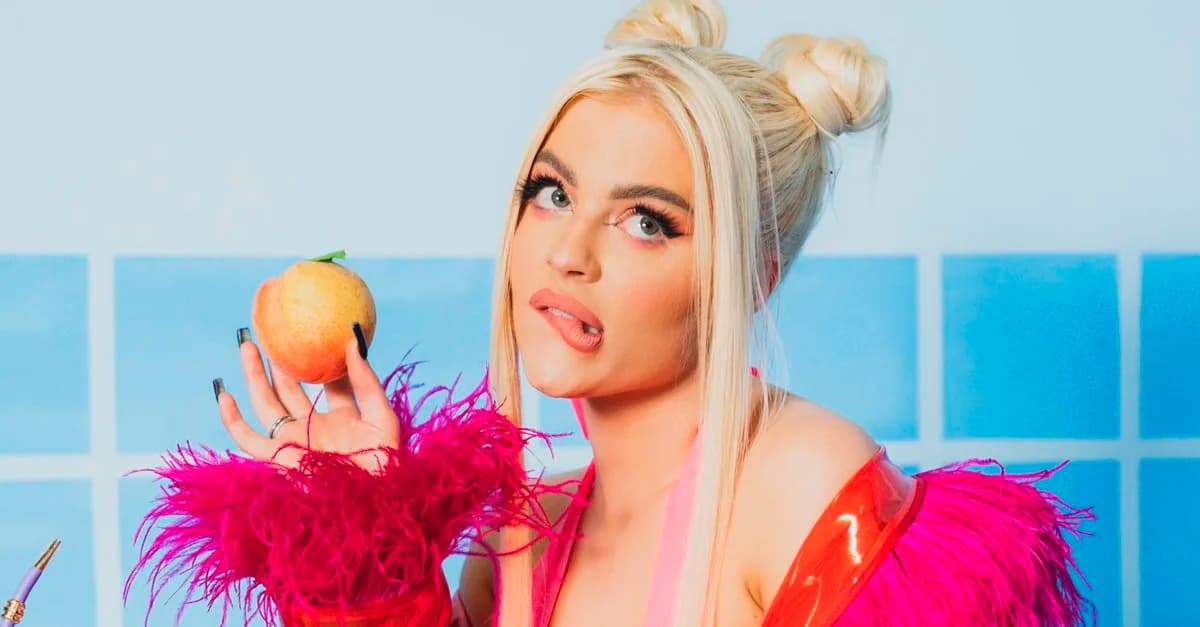 Luísa Sonza, Ludmilla e Manu Gavassi se apresentam no palco do MTV MIAW 2021