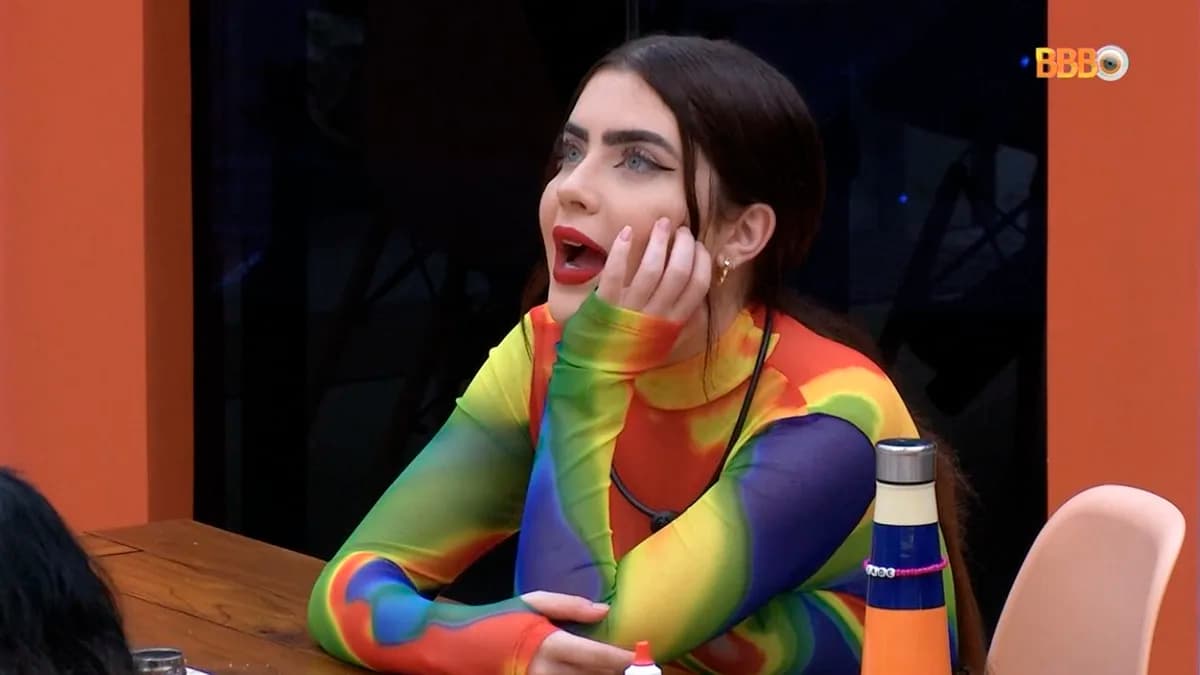 Jade Picon veste body da estilista filipina Pamela Madlangbayan e peça esgota em loja: “Obrigada por apreciar meu trabalho”