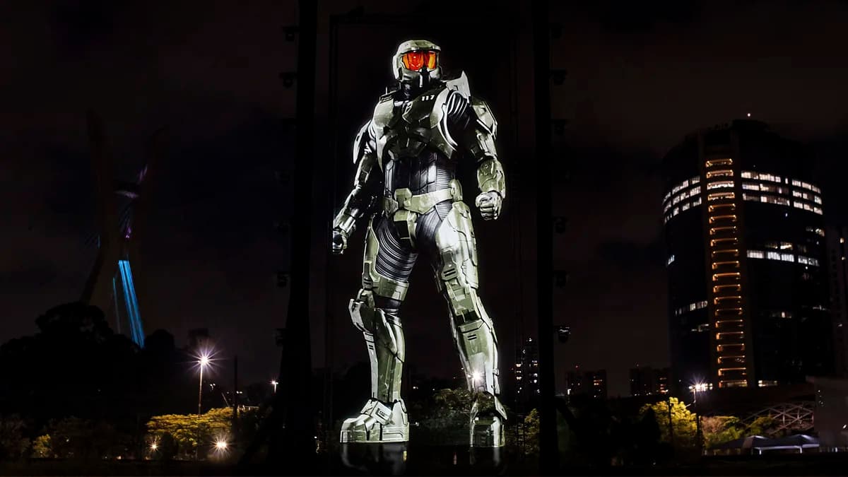 Paramount+ projeta holograma de 18 metros de personagem da série “HALO” em São Paulo