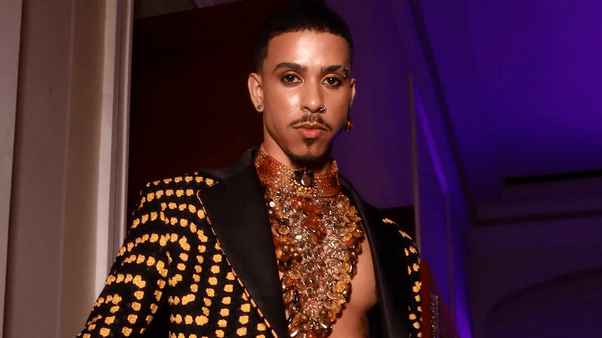 Thiago Pantaleão usa look feito à mão pela própria mãe no Baile da Vogue: “Filho mais orgulhoso e feliz do mundo”