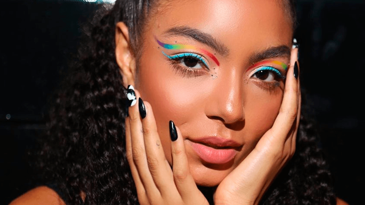 Any Gabrielly retorna ao Brasil para ser musa “Tarado Ni Você”