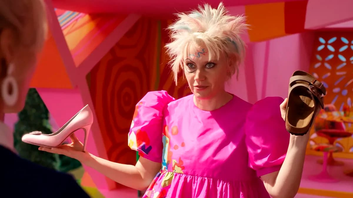 Mattel anuncia lançamento da boneca “Barbie Estranha” inspirada no longa de Greta Gerwig