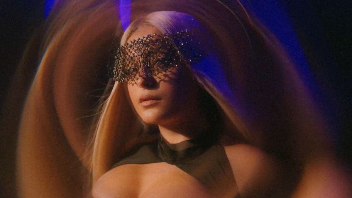 Bebe Rexha lança videoclipe para “One in a Million”, nova parceria com David Guetta