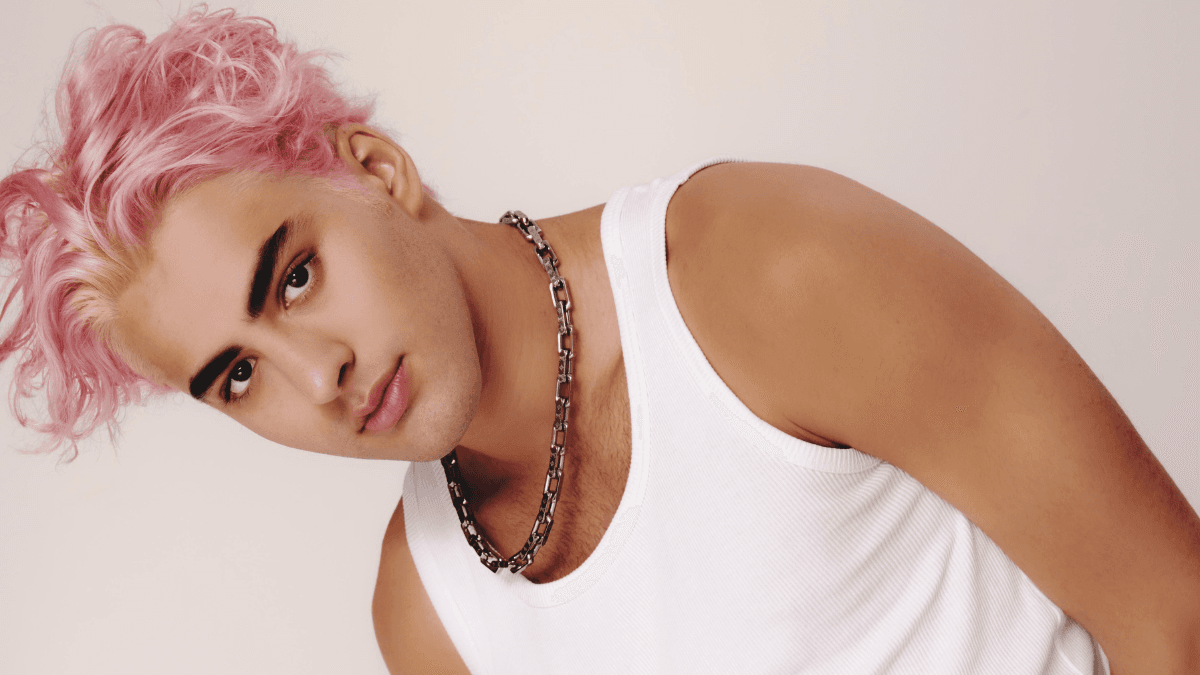 Entrevista | “Não me chame de ex”: Lucas Pretti se aventura pelo Popnejo em parceria com Kamilla Maria