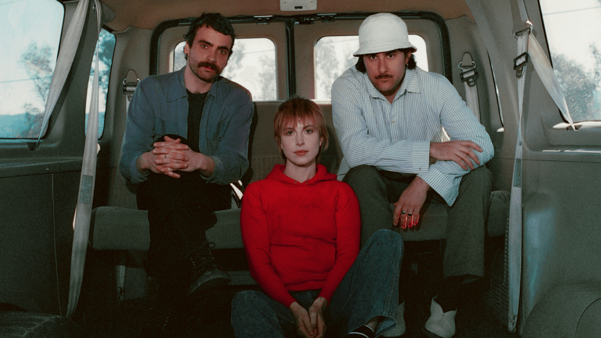 Billie Eilish, Paramore e Doechii: veja os artistas mais pedidos para o Lollapalooza Brasil 2026