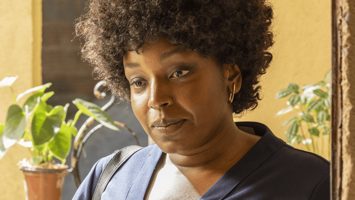 Entrevista | Belize Pombal destaca força e empatia de sua personagem em “Vítimas do Dia”